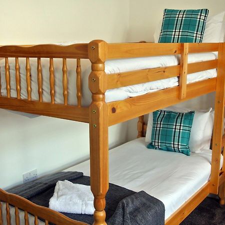 Approved Serviced Apartments Gorse Hill Manchester Eksteriør billede