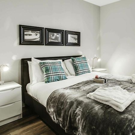 Approved Serviced Apartments Gorse Hill Manchester Eksteriør billede