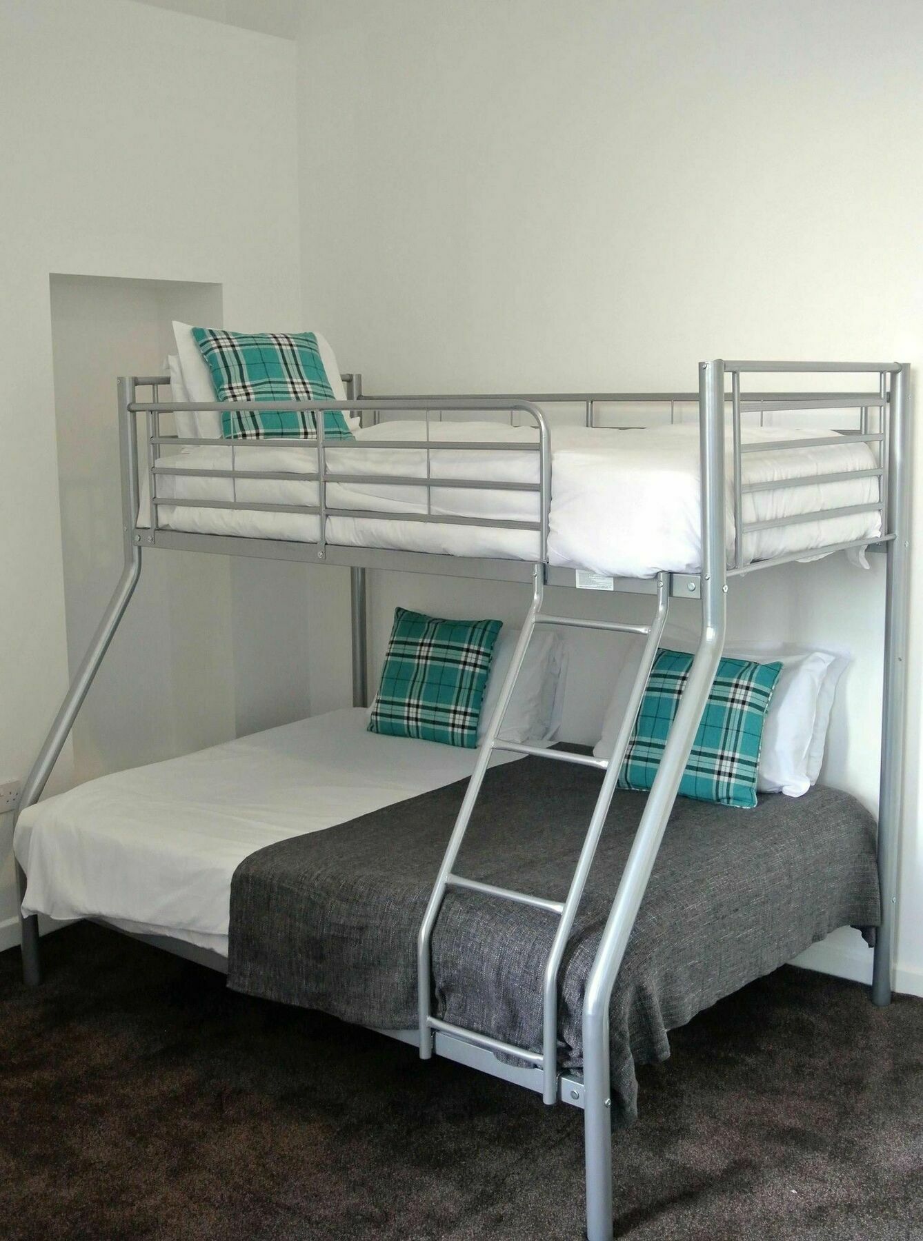 Approved Serviced Apartments Gorse Hill Manchester Eksteriør billede